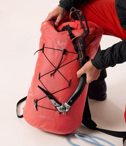 ARC`TERYX Alpha FL 30 Backpack ABPFU07557/043 ALPHA FL 30 BACKPACK