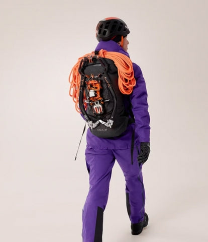 ARC`TERYX Alpha 20L Backpack ABPFU08984/BLK ALPHA FL 20 BACKPACK