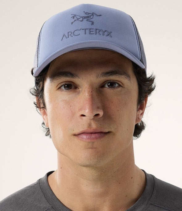 ARC`TERYX grid (liquid trucker Curved AEOFUX7763/STD BIRD WORD TRUCKER CURVED