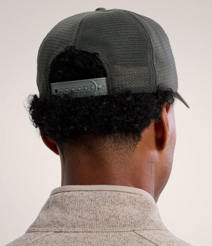 ARC`TERYX grid (liquid trucker Curved AEOFUX7763/TFY BIRD WORD TRUCKER CURVED