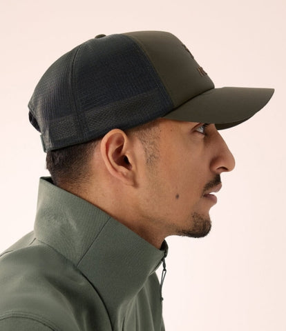 ARC`TERYX grid (liquid trucker Curved AEOSUX7763/TFY BIRD WORD TRUCKER CURVED