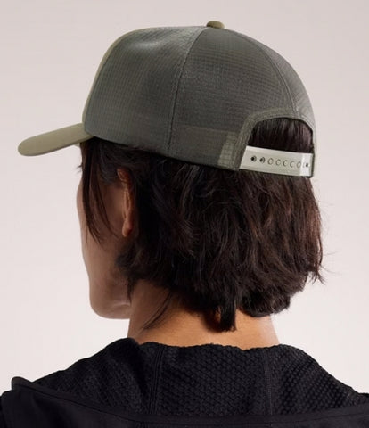 ARC`TERYX grid (liquid trucker Sun AEPFU09488/TAP BIRD WORD TRUCKER HAT