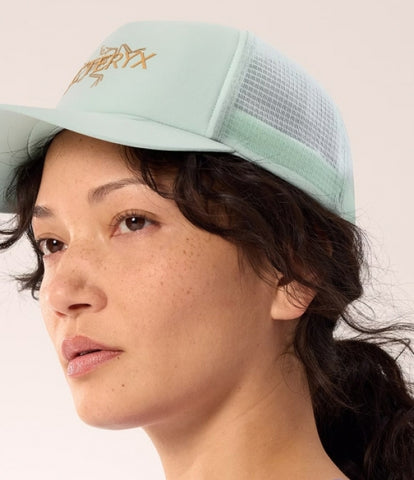 ARC`TERYX grid (liquid trucker Sun AEPSU09488/TWB BIRD WORD TRUCKER HAT