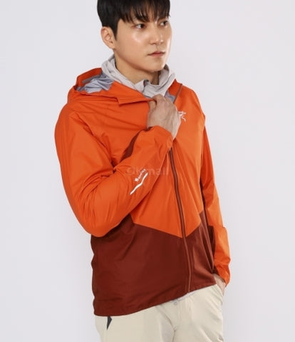 ARC`TERYX Roadbed around Jacket man AJOFMX6566/SSC NORVAN SHELL JACKET M