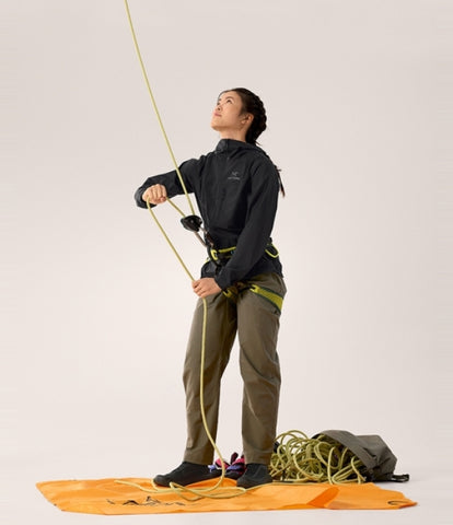 ARC`TERYX Squash Hoodie Woman AJPSW06946/BLK SQUAMISH HOODY W