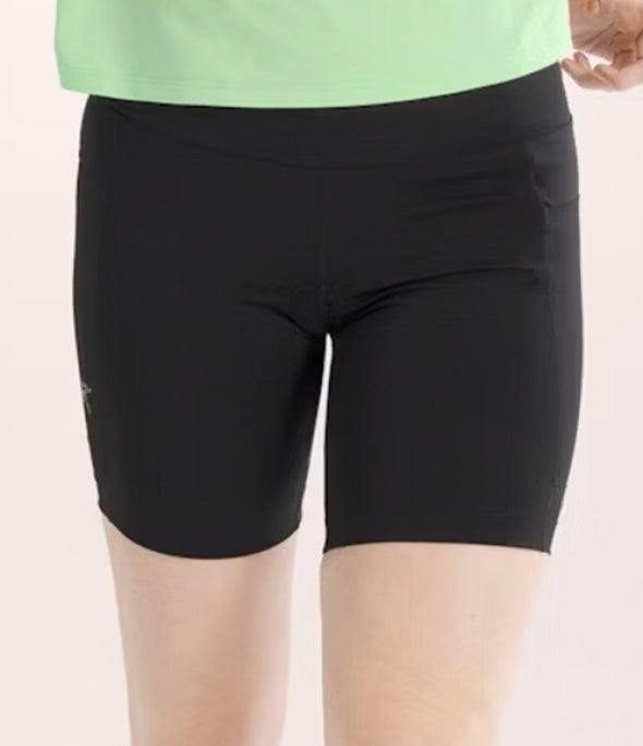 ARC`TERYX Etcent Highlight Utility Shorts 8 Woman APPSW09522/BLK ESSENT HIGH-RISE UTILITY SHORT 8 W