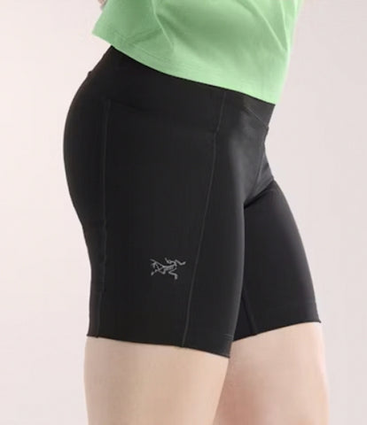 ARC`TERYX Etcent Highlight Utility Shorts 8 Woman APPSW09522/BLK ESSENT HIGH-RISE UTILITY SHORT 8 W