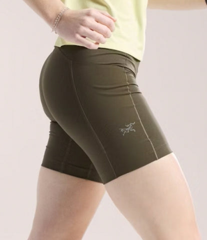 ARC`TERYX Etcent Highlight Utility Shorts 8 Woman APPSW09522/TAT ESSENT HIGH-RISE UTILITY SHORT 8 W