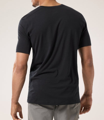 ARC`TERYX Ionia Merino Please Arcward Intaria SS man ATOFMX7733/BLK IONIA MERINO WOOL ARC'WORD LOGO SS M