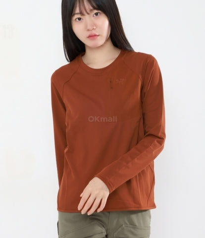 ARC`TERYX delta crew Woman ATOFWX7711/SQU DELTA CREW W