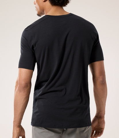 ARC`TERYX Ionia Merino Please Arcward Intaria SS man ATPSM07733/BLK IONIA MERINO WOOL ARC'WORD LOGO SS M